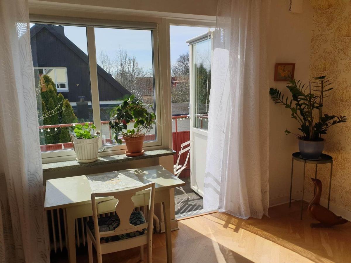 Egen Ovanvaning I Charmig Villa Naera Havet Ystad Exterior photo